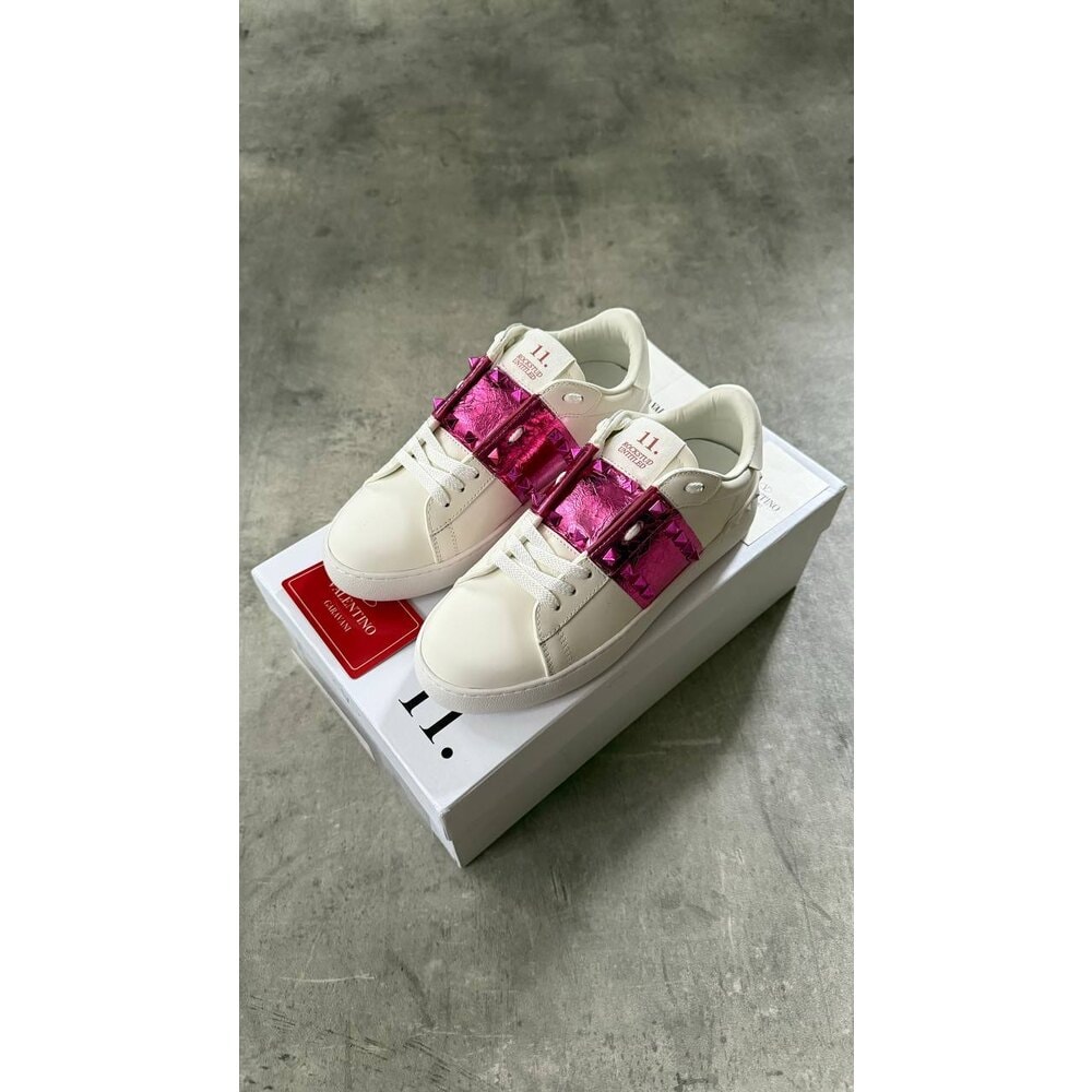 Valentino Rose