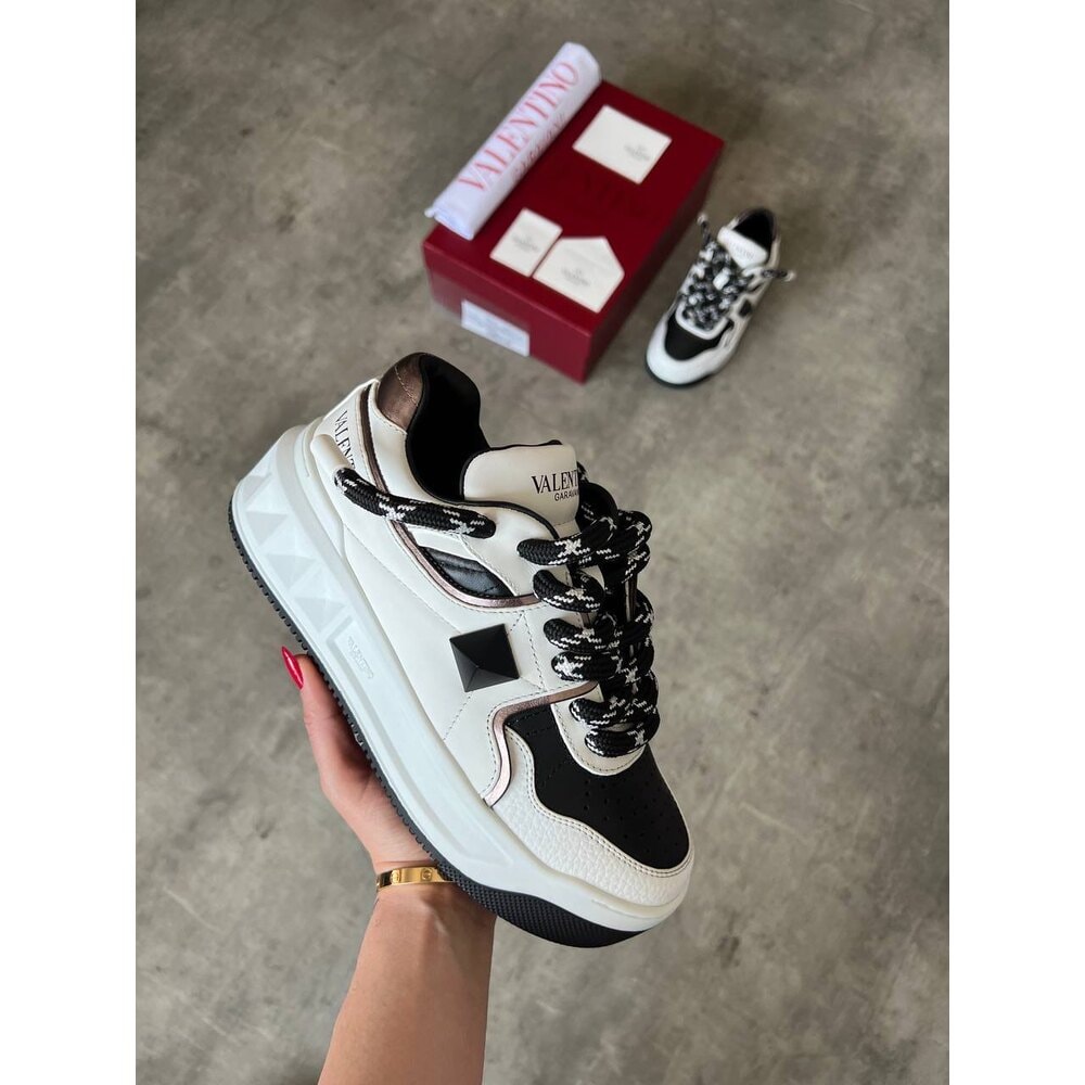 Valentino Yüksek Taban Black VLTN
